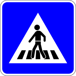 Pedestrian crossing - People can cross