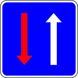 Priority over oncoming traffic, road narrows